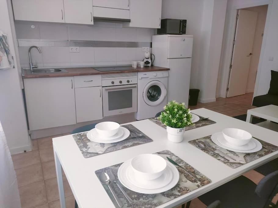 Apartamento Centro Capital Wizink Feria Bernabeu Aeropuerto Madrid Exterior foto