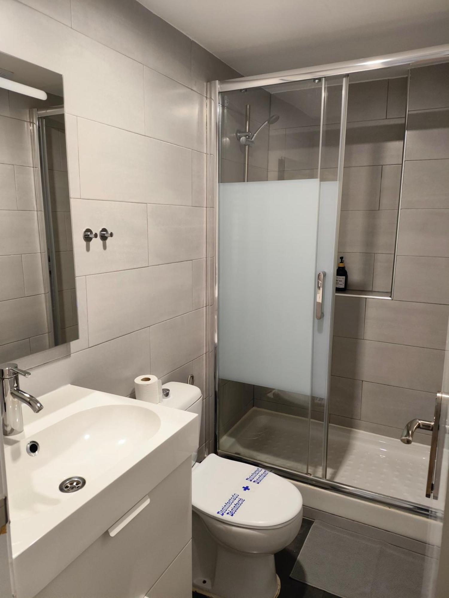 Apartamento Centro Capital Wizink Feria Bernabeu Aeropuerto Madrid Exterior foto
